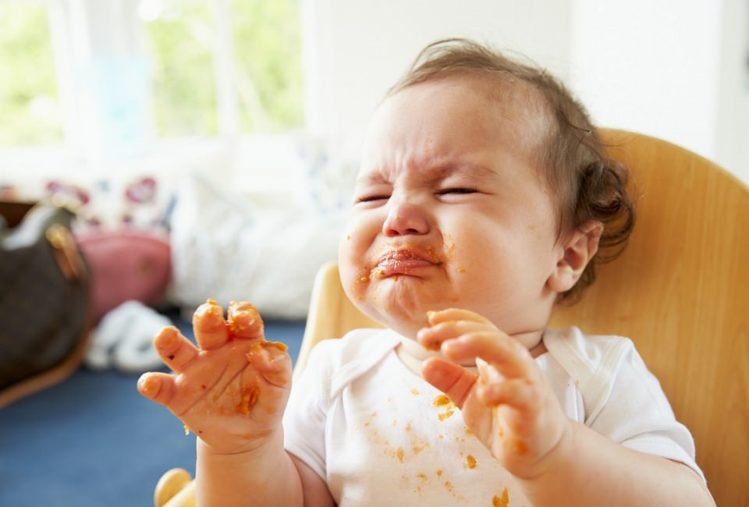 अगर शिशु को आहार का स्वाद पसंद न आये fuzzy eaters 6 month